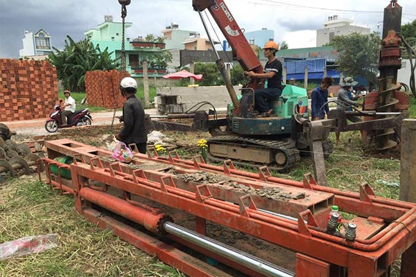 Ép cọc bê tông Long Biên nhận ép tải, ép neo cho công trình dân sinh